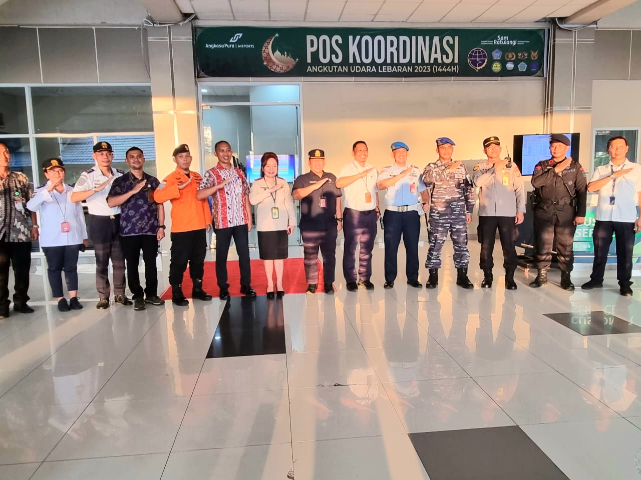 Pantau Arus Penumpang Bandara Sam Ratulangi, Posko Lebaran Beraksi