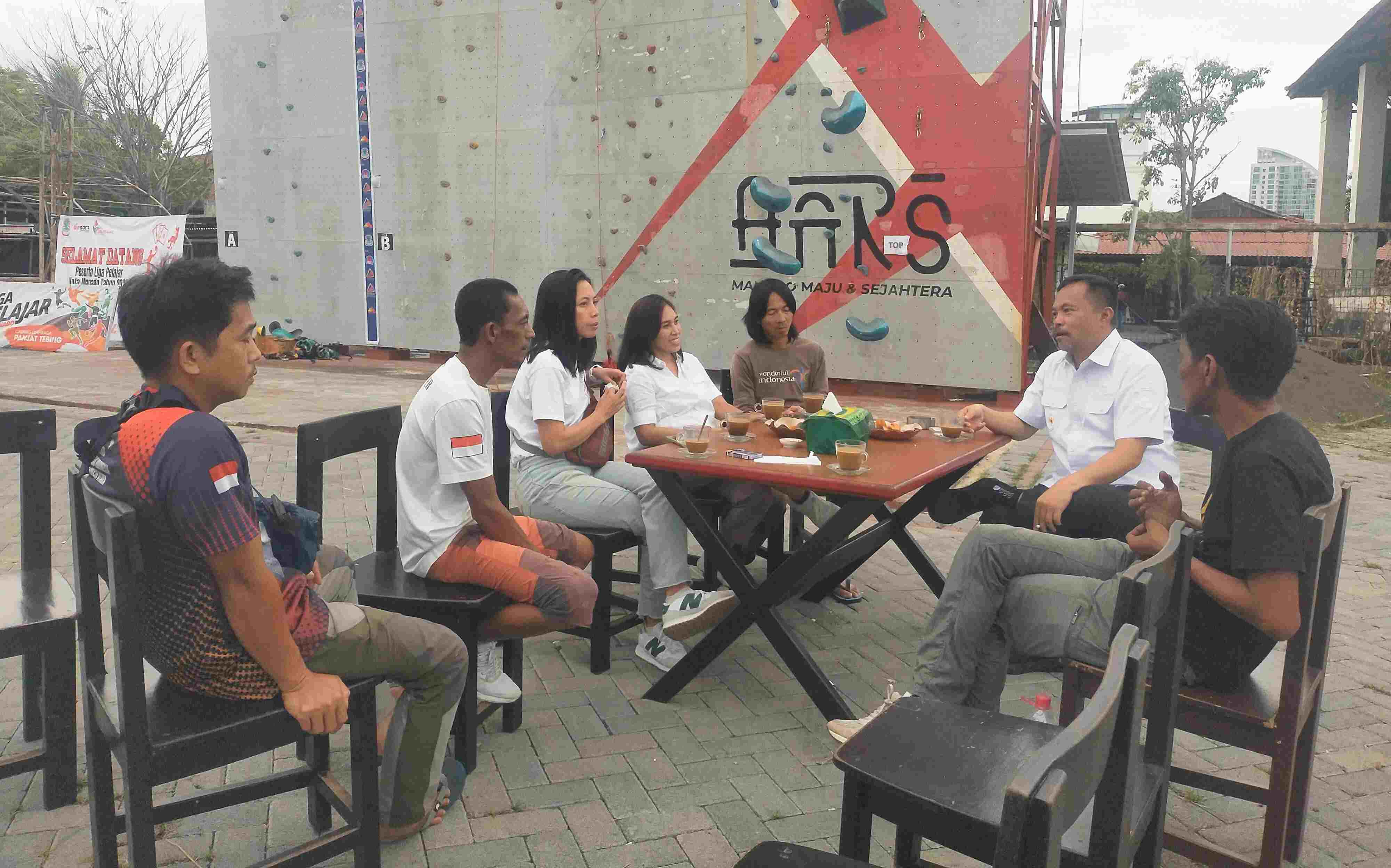 Wawali Richard Sualang Tinjau Arena Kejurnas Panjat Tebing Piala Walikota Manado