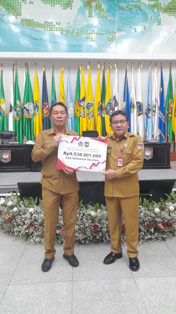 Berhasil Tangani Inflasi, Bupati FDW Bawa 9,5 Miliar Untuk Kabupaten Minsel