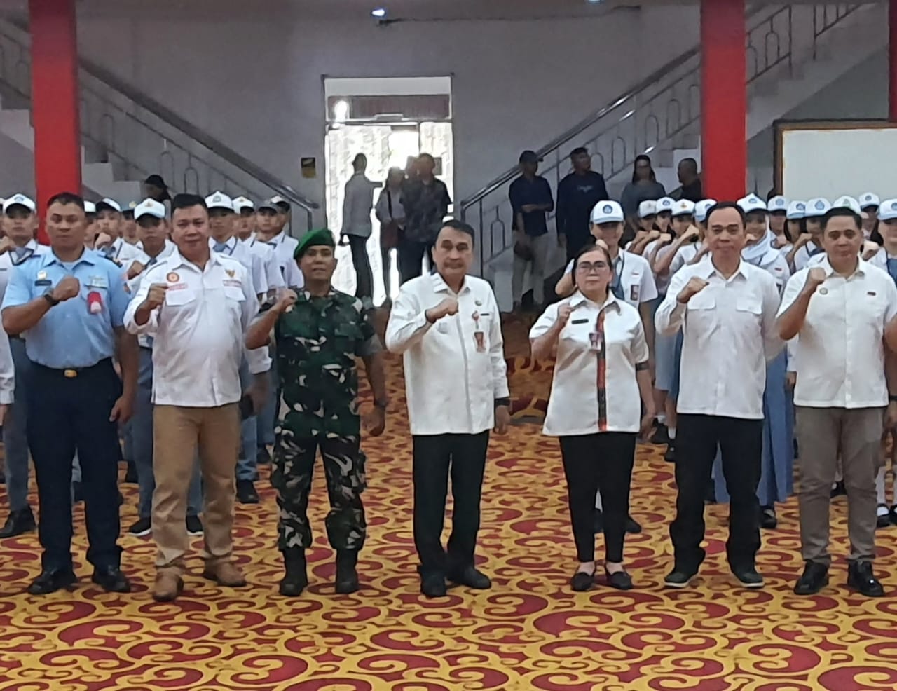 Sekda Micler Lakat Pimpin Penutupan Seleksi Paskibraka Manado