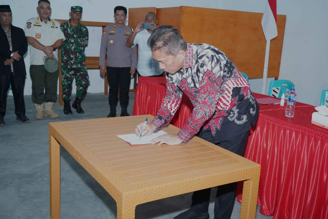 Bupati Minsel Mediasi Kesepakatan Damai Konflik Antar Kelompok Pemuda di Desa Sapa