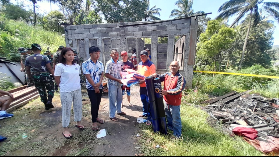 BPBD Bantu Korban Kebakaran Rumah di Kinilow
