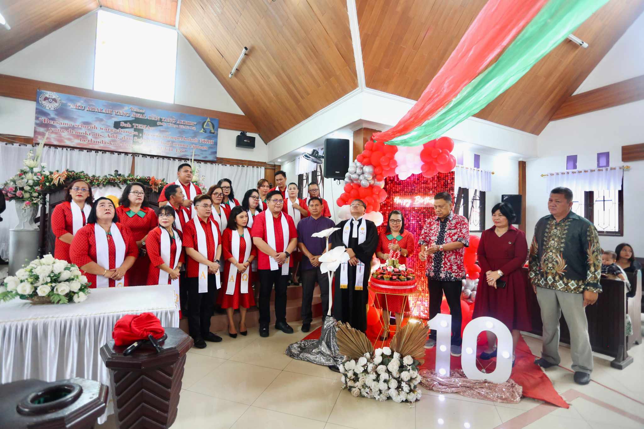 Hadiri HUT GMIM Bukit Moria Kolongan, Gubernur Olly: Pilih Pemimpin Yang Membawa Kedamaian