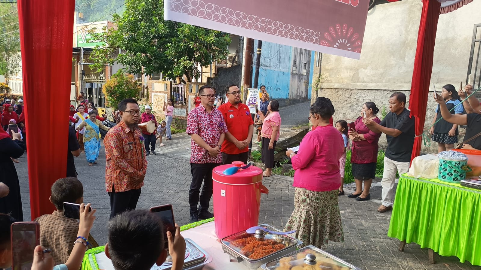 Wawali Manado Ikuti Ibadah Syukur Tulude Bersama Warga di Singkil