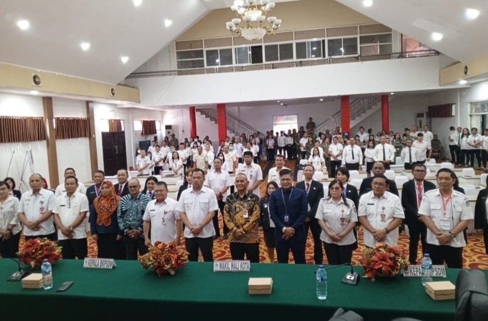  Wawali Sualang Buka Kegiatan Aksi Perubahan Peserta PKA Manado, Fatmawati Rachim Wakili Setwan