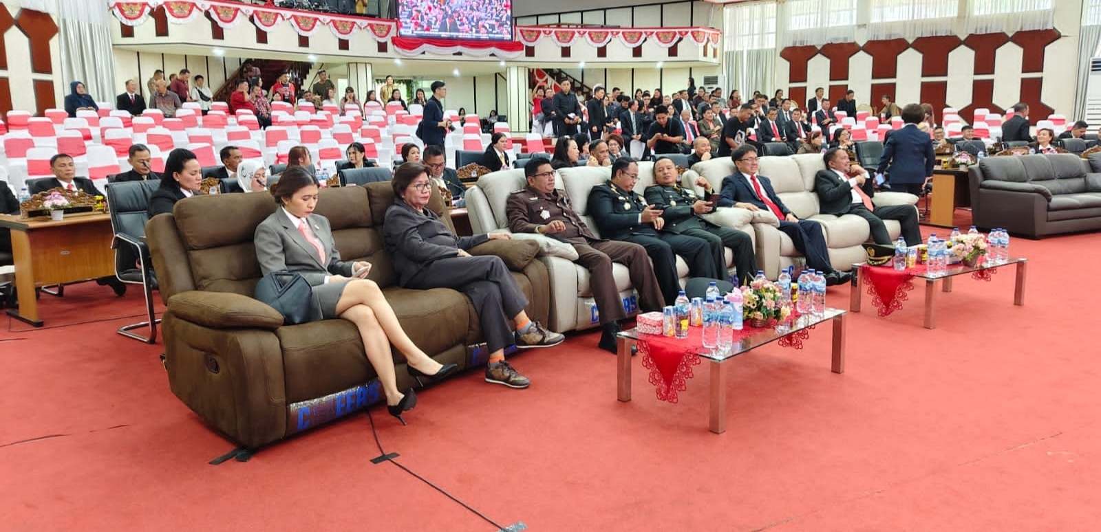 Dihadiri AARS, DPRD Manado Ikuti Pidato Kenegaraan Presiden dan Masa Sidang I Dibuka