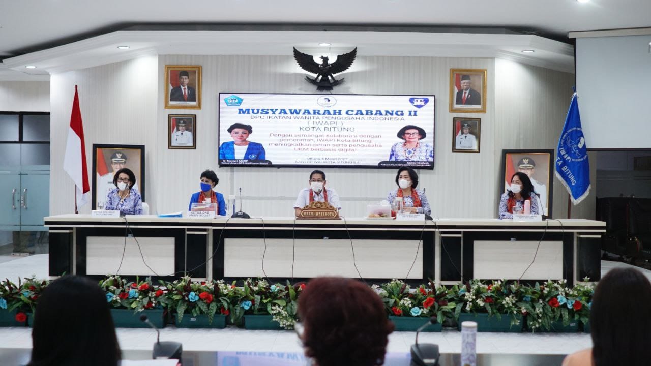 Hengky Honandar Buka Muscab IWAPI, Khem Limangu Jabat IWAPI Bitung