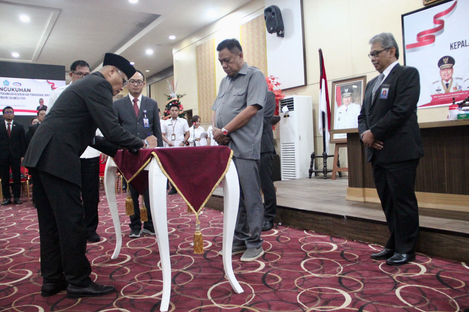 Kukuhkan Kepala BPKP Sulut, Gubernur Olly  Harap Koordinasi Terus Terjalin Baik