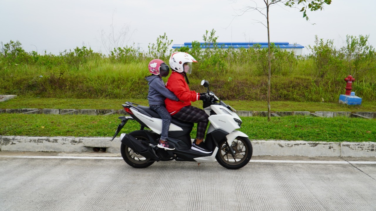 7 Kiat #Cari_Aman Bonceng Anak Naik Motor