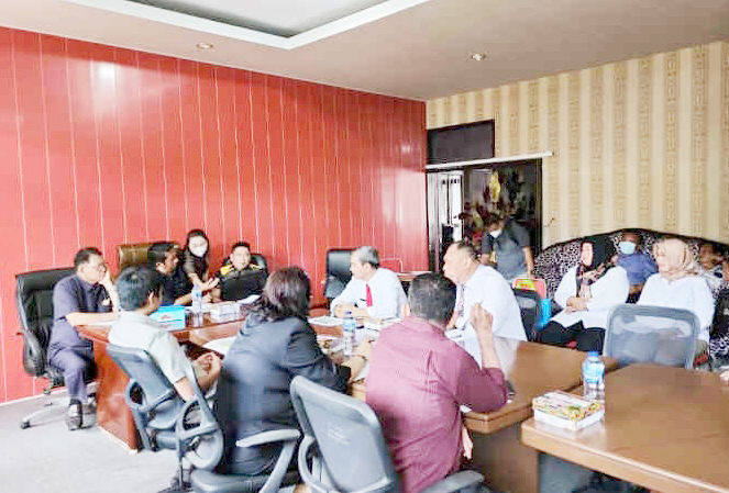 Gawat! 8 Bulan Gaji Karyawan Belum Dibayarkan, DPRD Sebut Direksi Tak Mampu