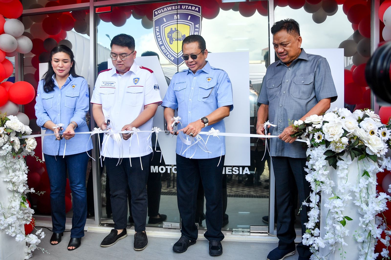 Ketua MPR Resmikan Kantor IMI Sulut, Minta Gairah Olahraga Otomotif Meningkat Berprestasi 