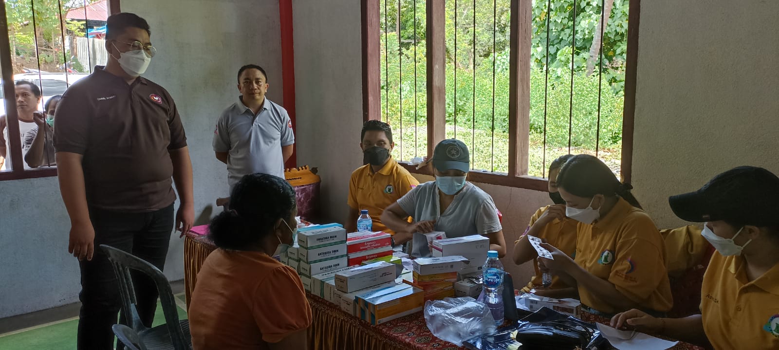 Universitas Trinita Gelar Pengobatan Gratis dan Peluncuran Website di Desa Serei Minut