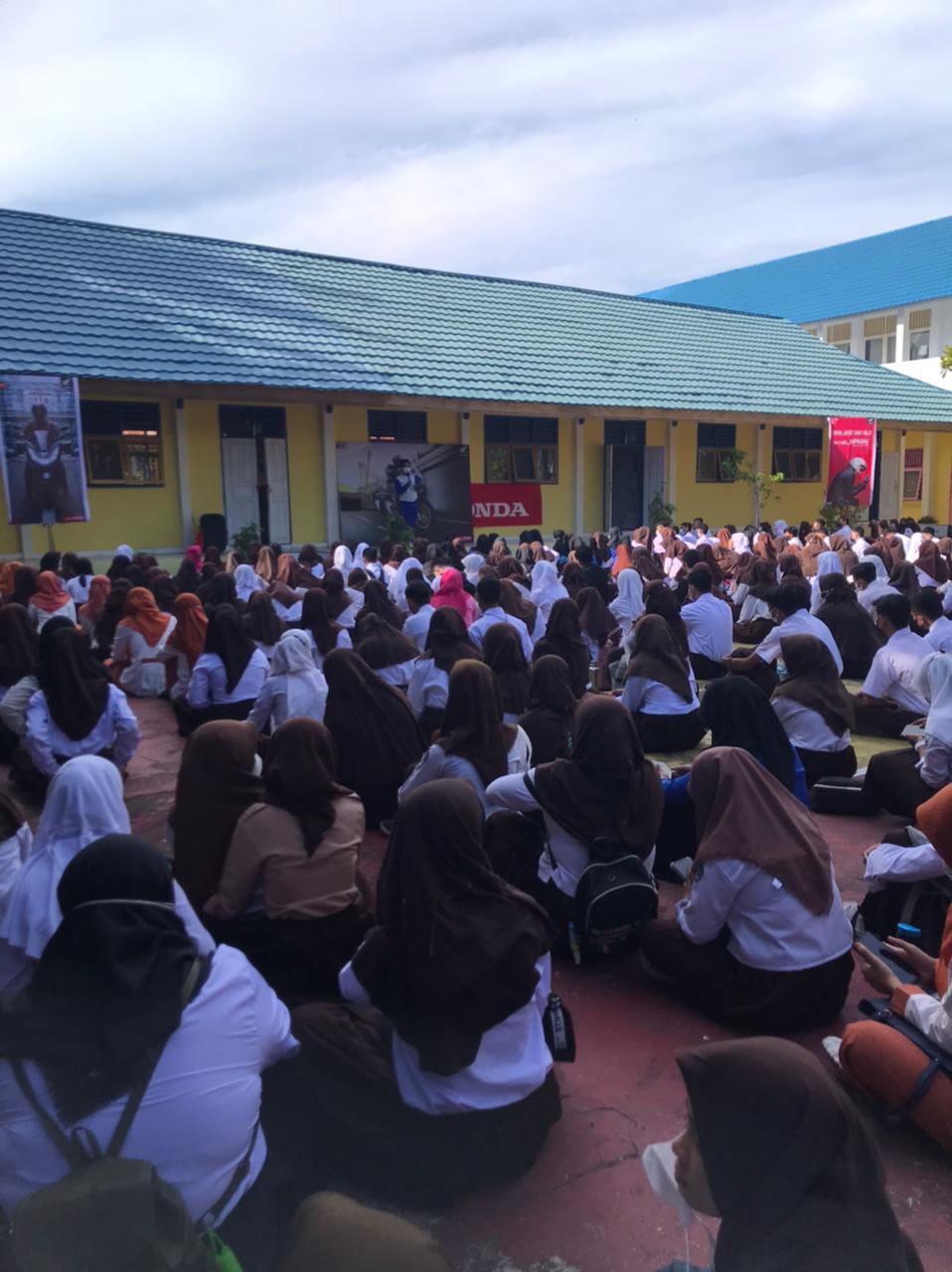 Honda Sosialisasikan Safety Riding dan Gelar Vaksinasi Pelajar di Gorontalo
