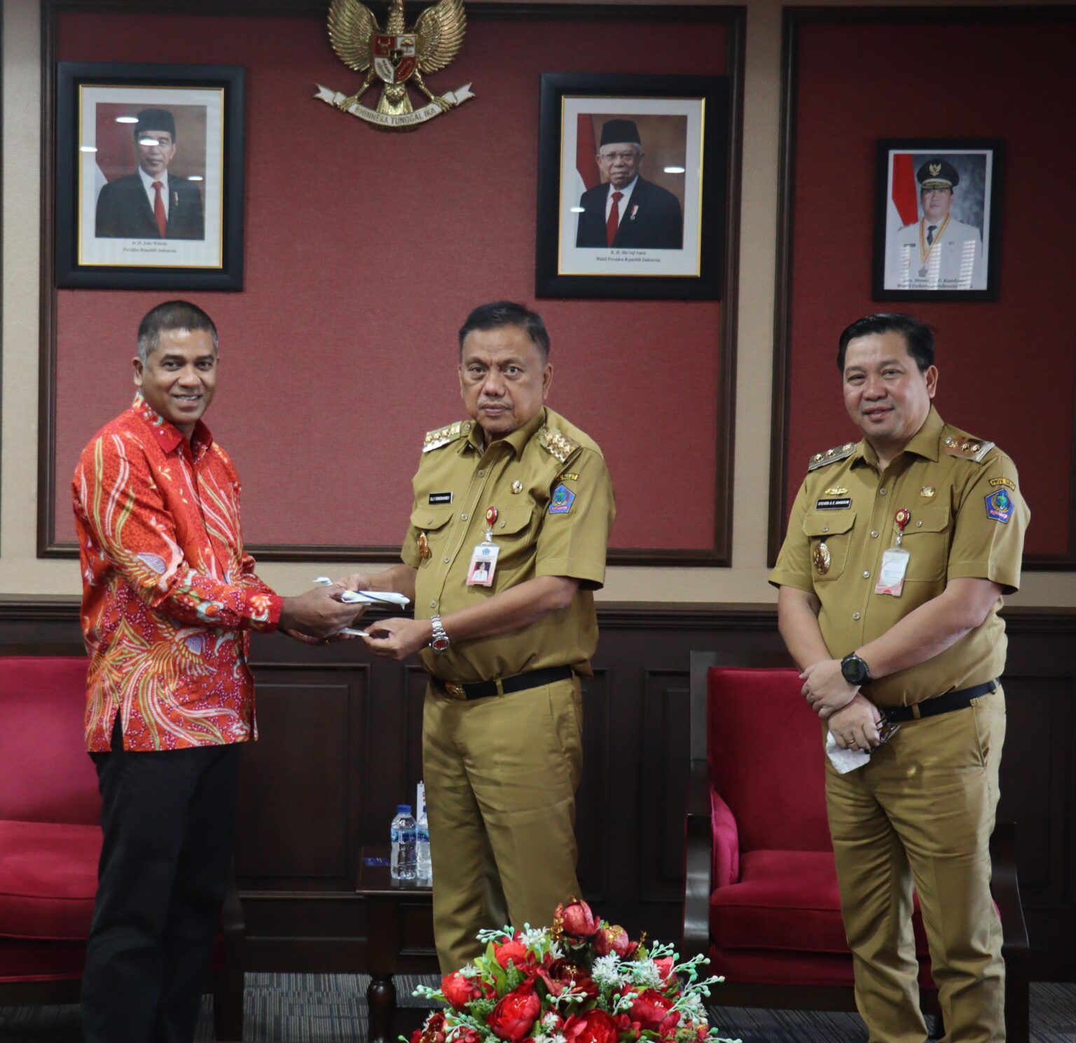 Pacu Sektor Pariwisata, Gubernur Olly Sambut Baik Maskapai TransNusa Beroperasi di Bandara Samrat