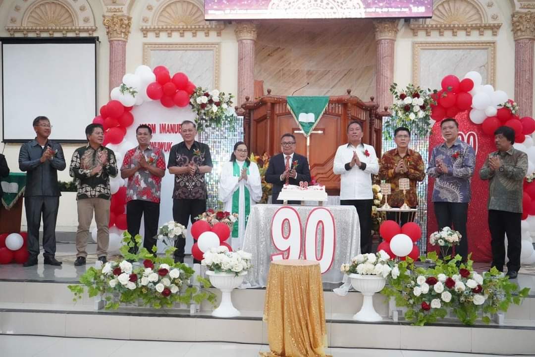 Bupati Minsel Hadiri HUT Ke-90 KGPM Imanuel Wuwuk