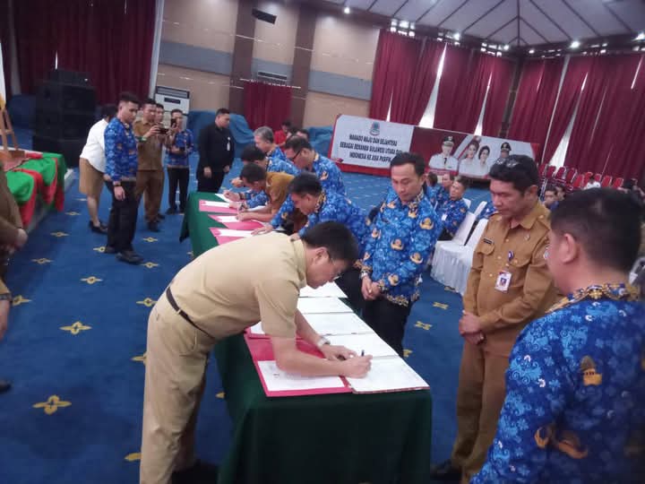 Pemkot Manado Teken  Perjanjian Kinerja Perangkat Daerah 2025, Penghematan Tersampaikan 