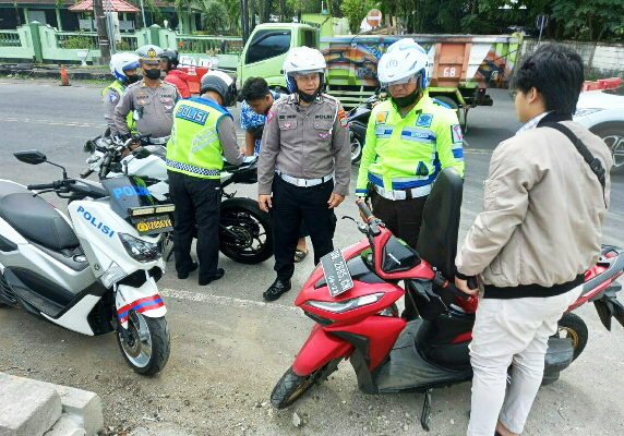 Seminggu Operasi Samrat, Tidak Pakai Helm Dominasi Pelanggaran