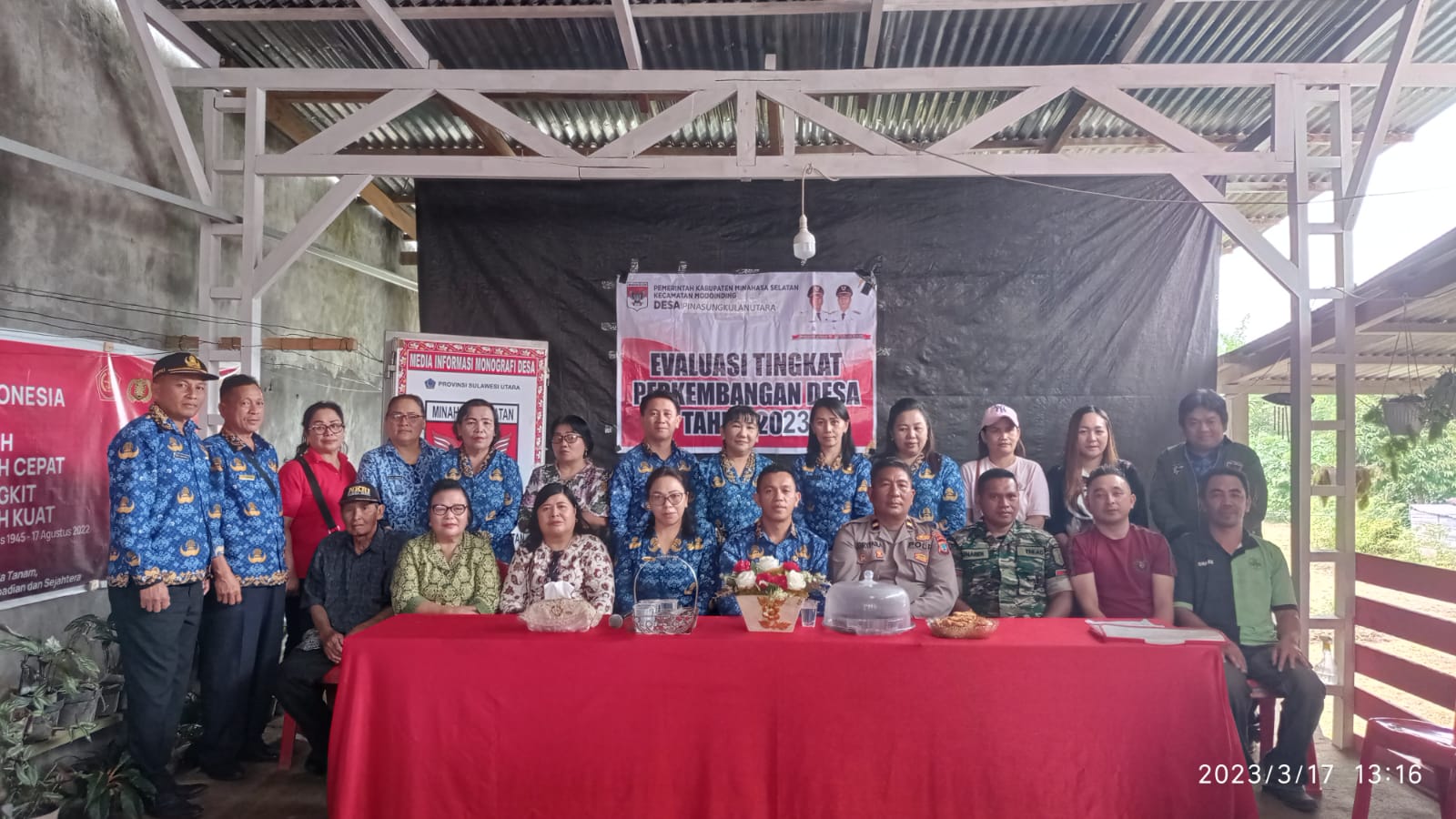 Pemdes Pinasungkulan Utara Gelar Evaluasi Tingkat Perkembangan Desa