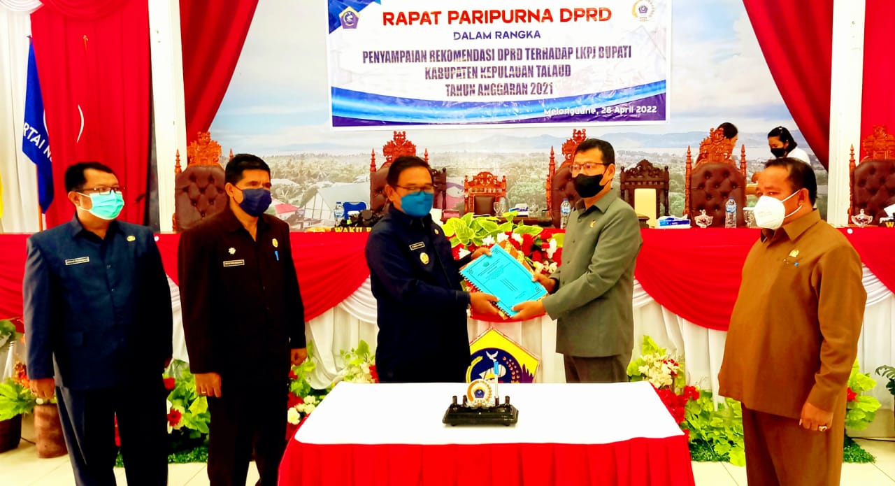 Wabup MAP Hadiri Rapat Paripurna Rekomendasi DPRD Terhadap LKPJ Bupati