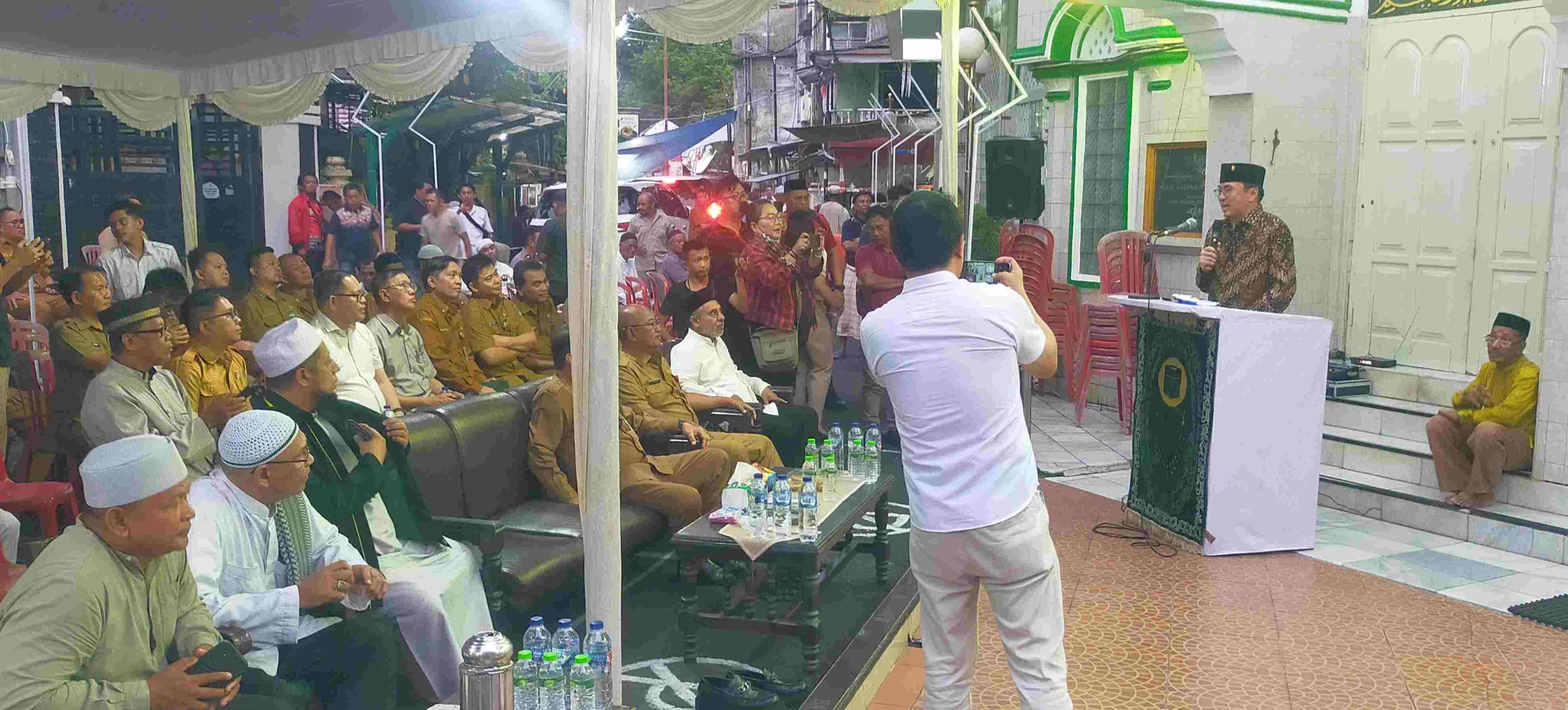 Walikota Ikuti Bukber di Masjid Masyur Usai Jemput Menhan RI