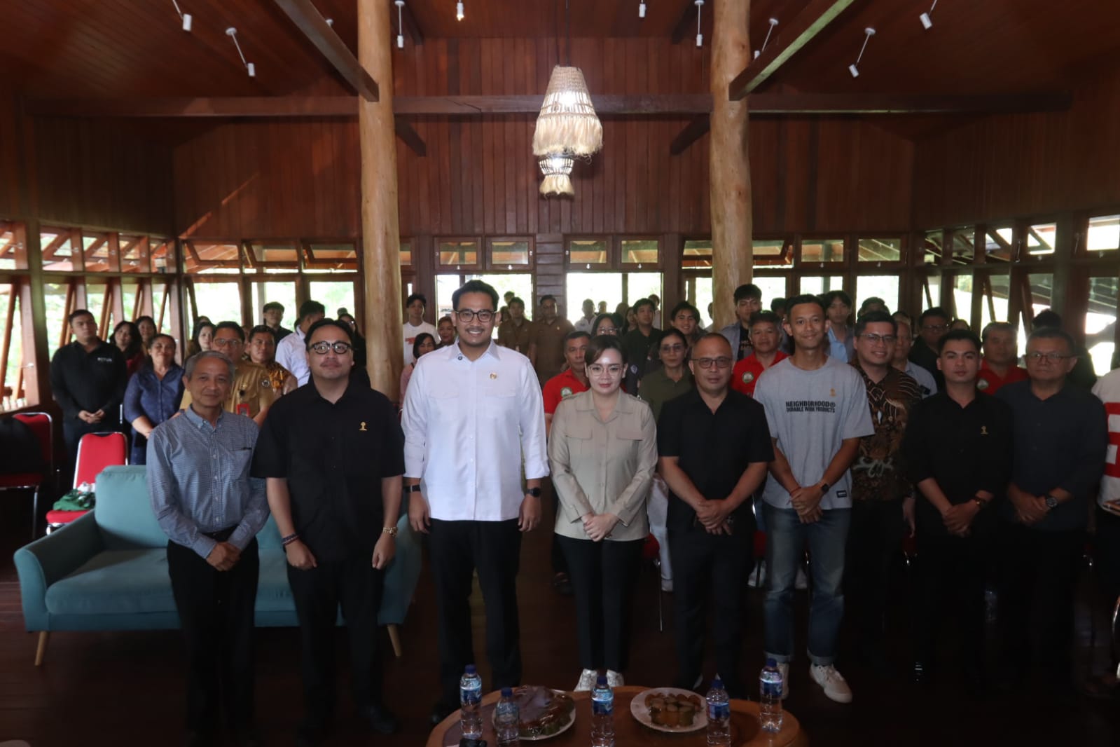 Wawwli Sendy Buka Dialog Strategis Bersama Staf Khusus Presiden RI tentang Penguatan Ekonomi dan Investasi