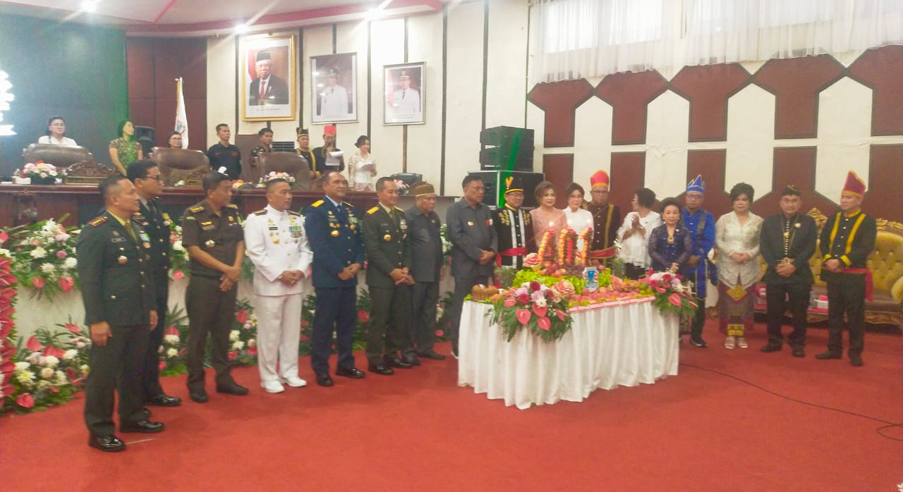Pemkot Manado Dengarkan Capaian Kepemimpinan AARS Selama 3 Tahun 2 Bulan di Paripurna HUT Manado
