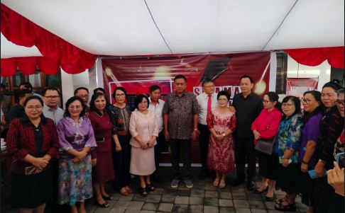   Raih Gelar Doktor, Ini Kata Walikota Caroll Senduk 