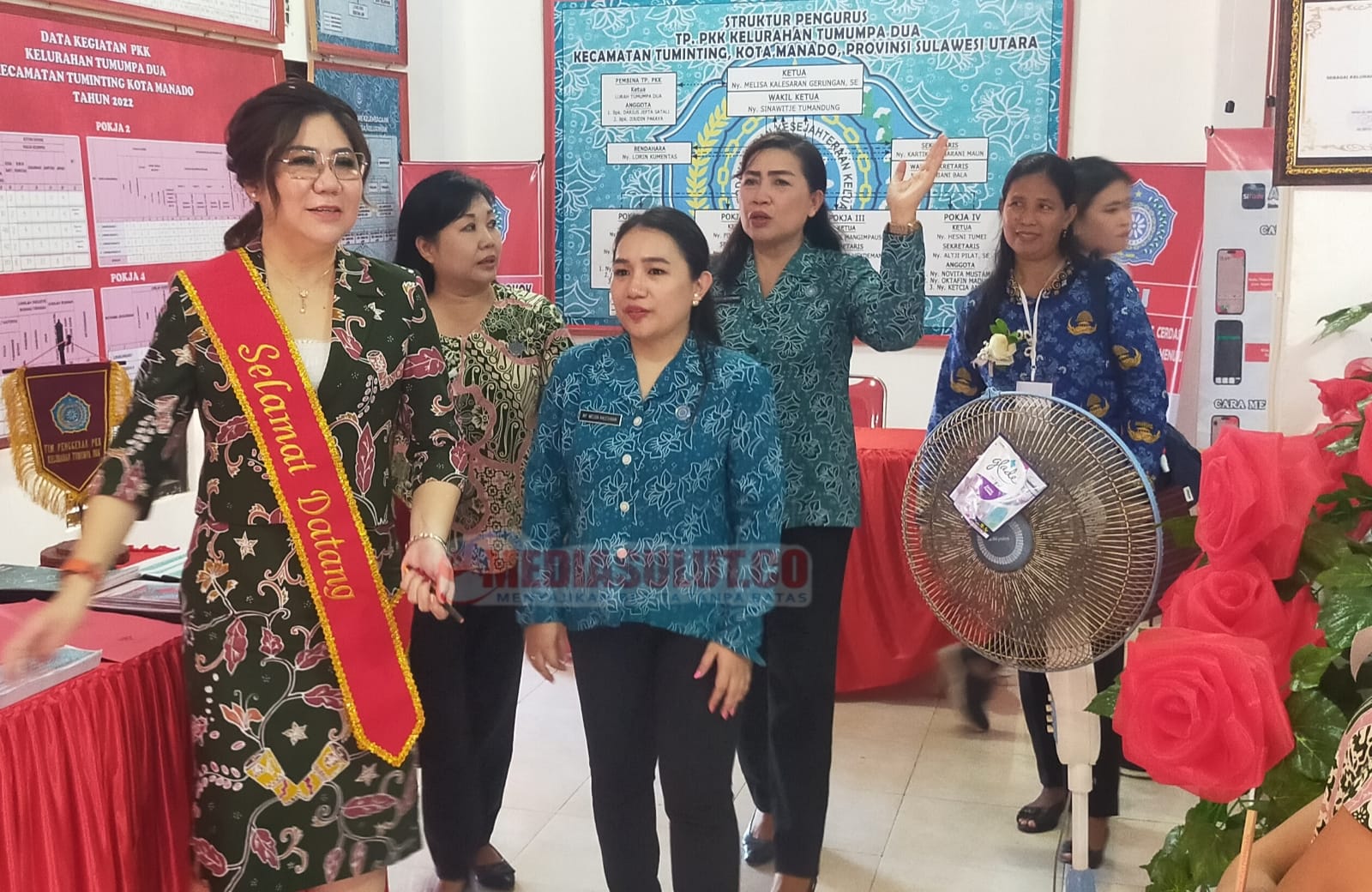 Melisa Gerungan Turut Topang Tugas Suami di Evaluasi dan Lomba Antar Kelurahan