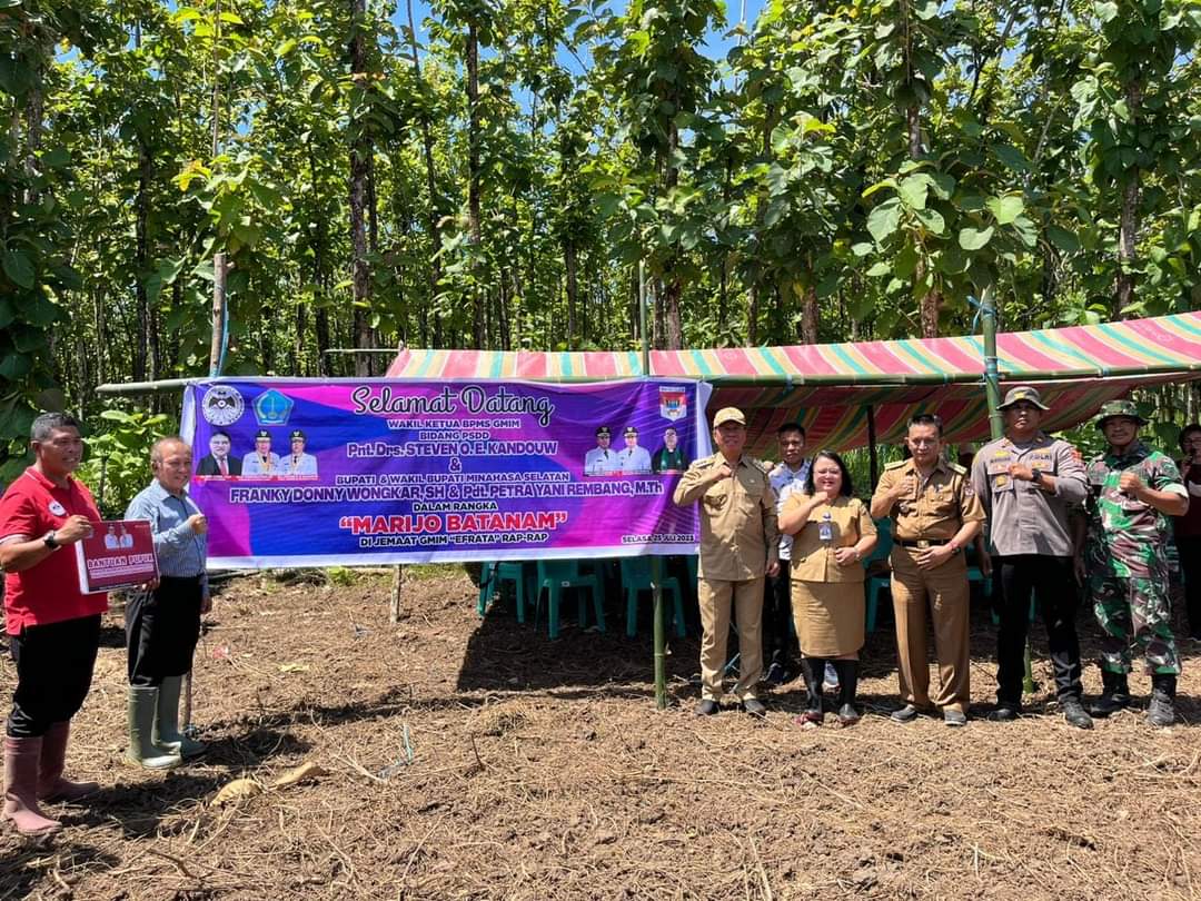 Hadiri Penanaman Jagung, Bupati FDW Apresiasi Program Jemaat GMIM Efrata Rap - Rap