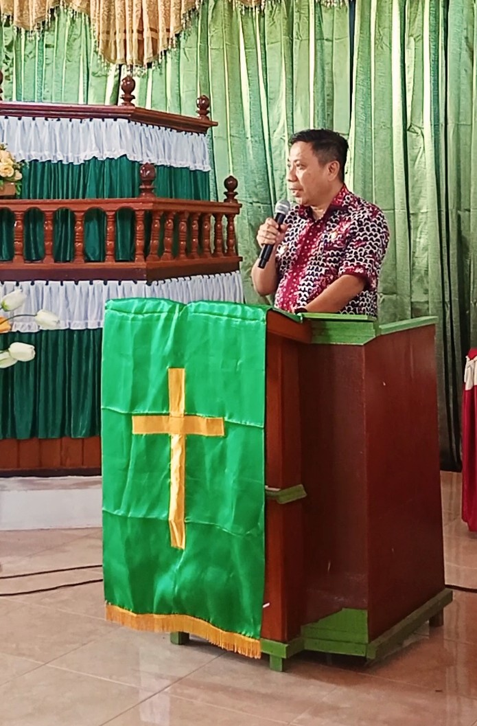 Pj Bupati Manumpil Safari Natal di Germita Betania Tabang