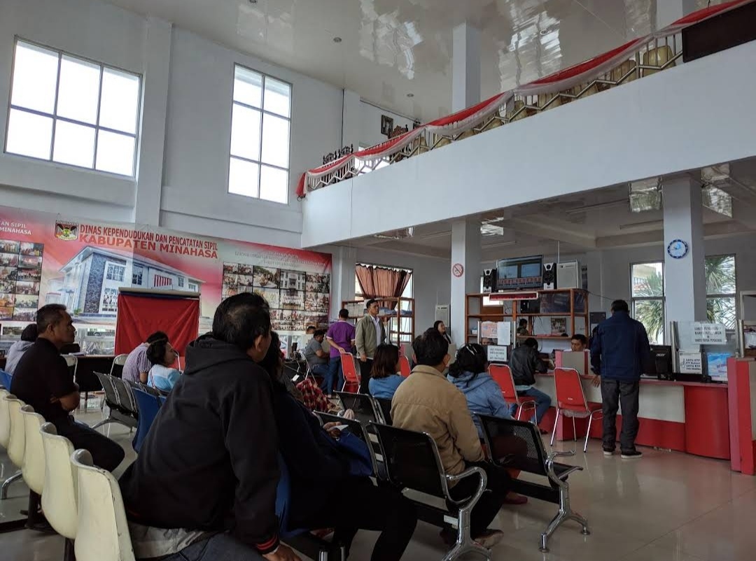 Pelayanan Dukcapil Minahasa Disorot, Ada Oknum Tertentu Diduga Dapat Perlakuan Khusus