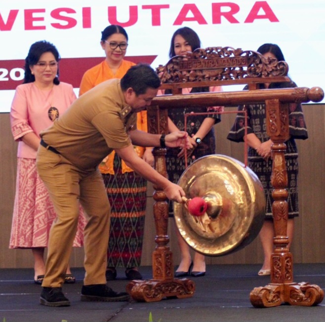 Wagub Kandouw Buka Rakerda Dekranasda Provinsi Sulut