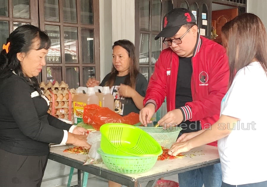 Legislator Andre Gerungan Bantu Siagakan Dapur Umum di Taas
