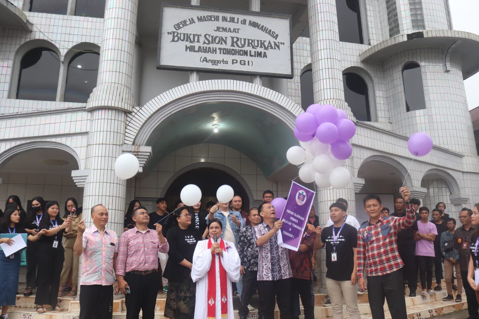 Kembangkan Kreativitas dan Pelayanan Kasih, Walikota Caroll Buka POPWIL Tomohon Satu dan Lima