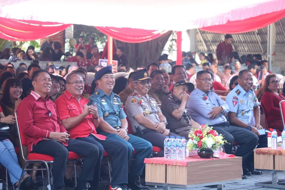 Bupati Minsel Hadiri Dies Natalis Fakultas Hukum Unsrat Manado Ke- 65