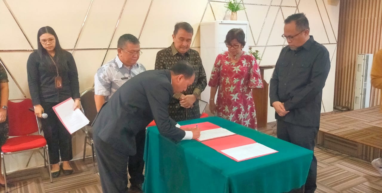 Wawali Lantik Sekwan Baru, Ketua DPRD Manado dan Sekda Saksikan