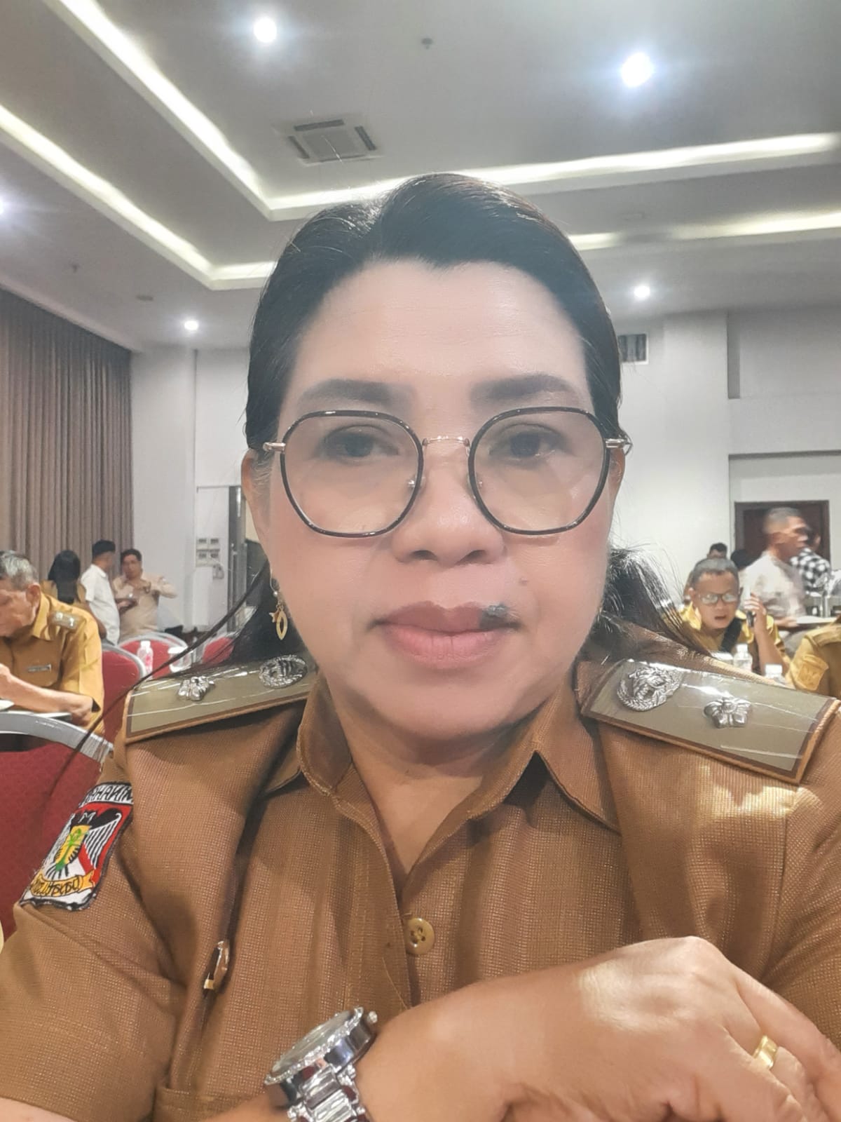 Hukum Tua Jeane Walewangko Ingatkan Warganya Lunasi PBB-P2