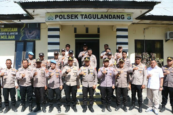 Kapolda dan Para PJU Lakukan Patroli Kamtibmas ke Tagulandang Pasca Erupsi Gunung Ruang