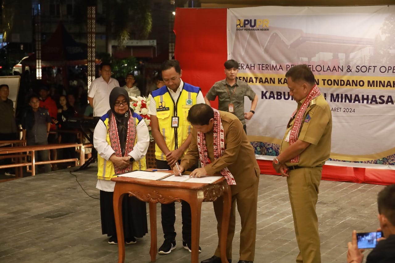 Bupati Kumendong Dampingi OD-SK Dalam Peresmian Taman God Bless Minahasa