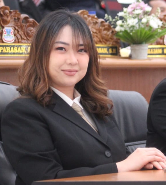 Jessica Wowor Sanjung Gubernur Yulius Selvanus Hadirkan Listrik di Pulau Gangga dan Talise