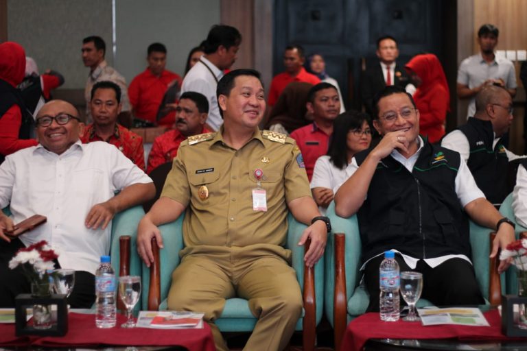 Mensos dan Wagub Beri Motivasi Bagi TKSK Sulut