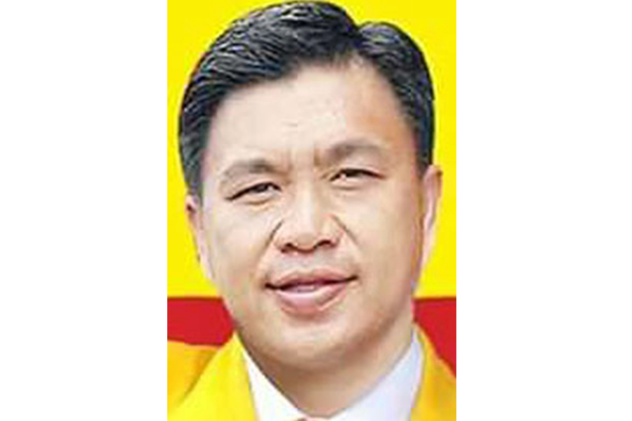 Penuhi Syarat Kursi DPRD, Golkar Mitra Tebar �Ancaman�