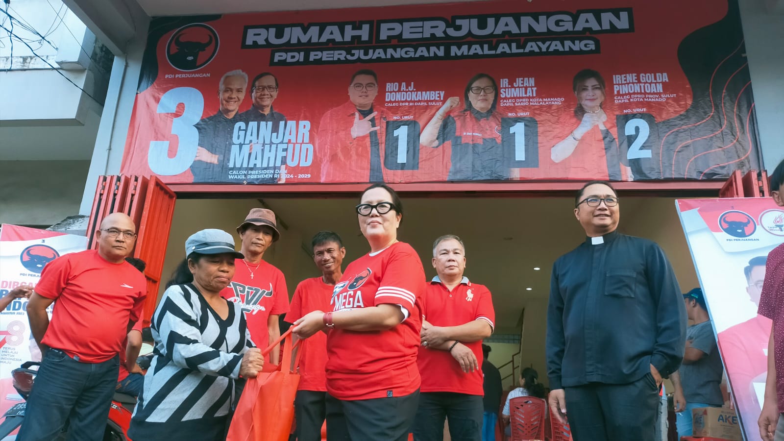 PAC PDI Perjuangan Bikin Aksi Sosial Sambut Masa Kampanye