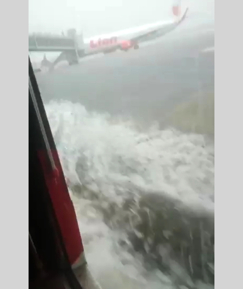 Fungsi Bandara Samratulangi Terganggu, Imbas Cuaca Ekstrem