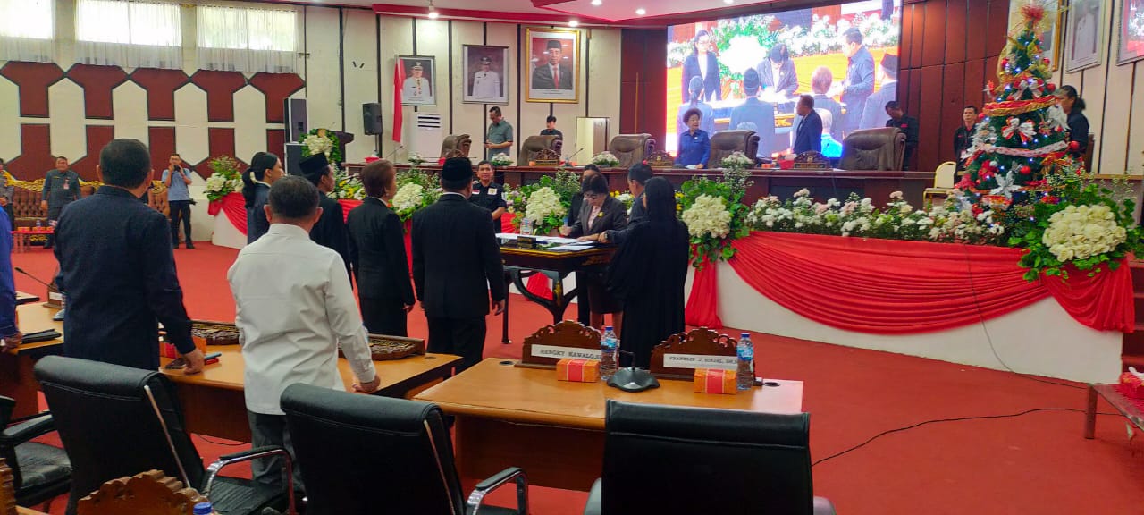 Kairupan-Wongkar-Roring-Panginda Dilantik Hasil PAW Anggota DPRD Manado, Mengabdi 7 Bulan