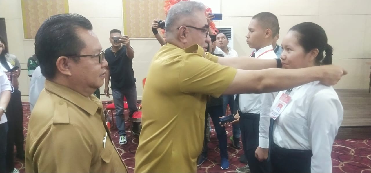 Sekprov Steve Kepel Buka Diklat Calon Paskibraka