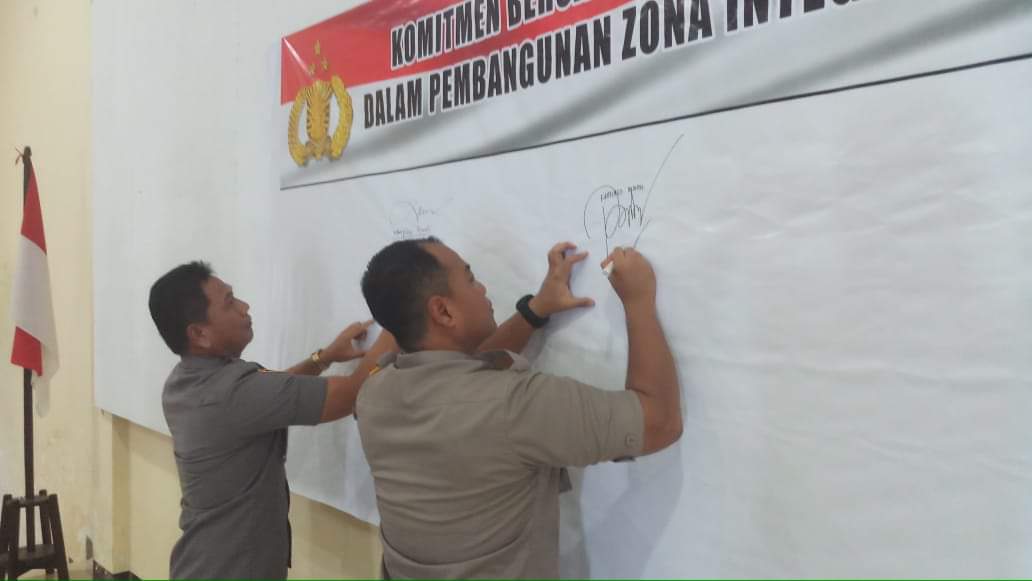 Teken Pakta Integritas, Jajaran Polres Minsel Komit Berantas Korupsi
