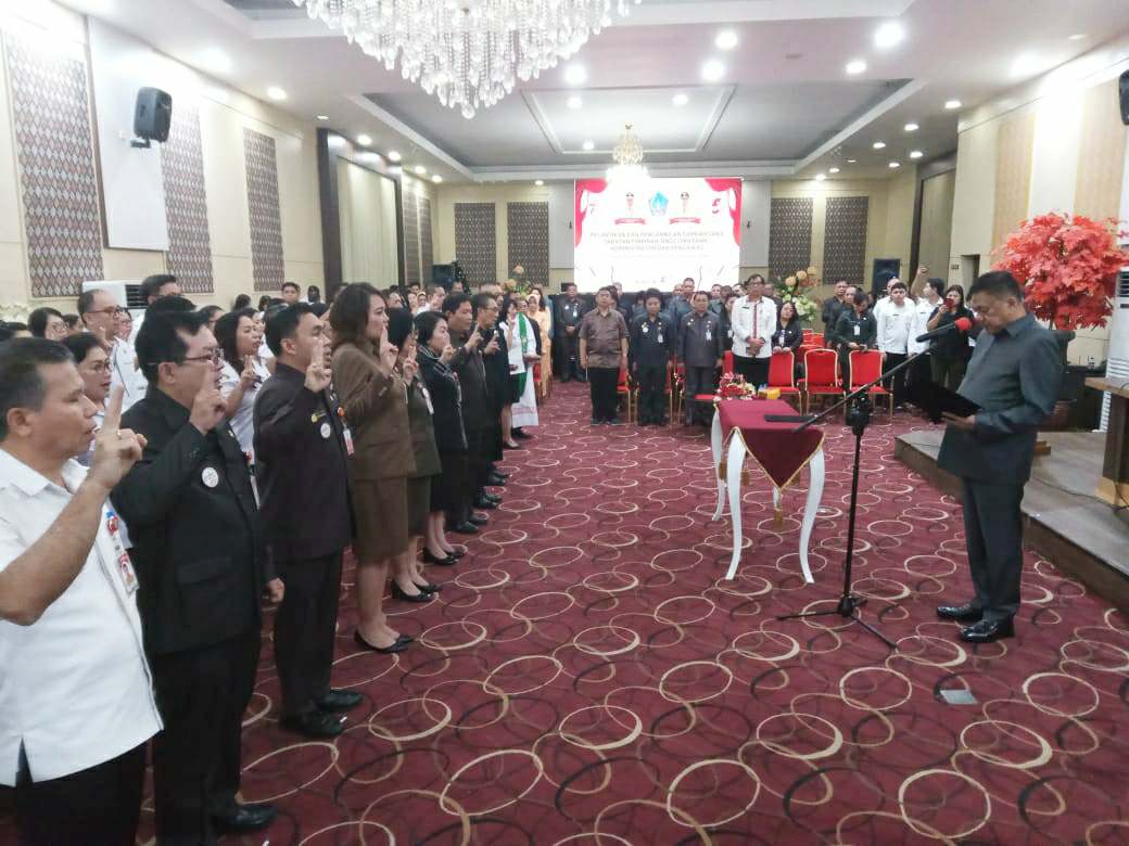 Dihadiri KASN, Olly Lantik 11 Pejabat Eselon II