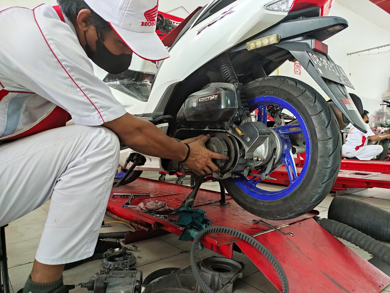 Servis Motor Honda di AHASS Dapatkan Berbagai Promo hingga Cashback 65%