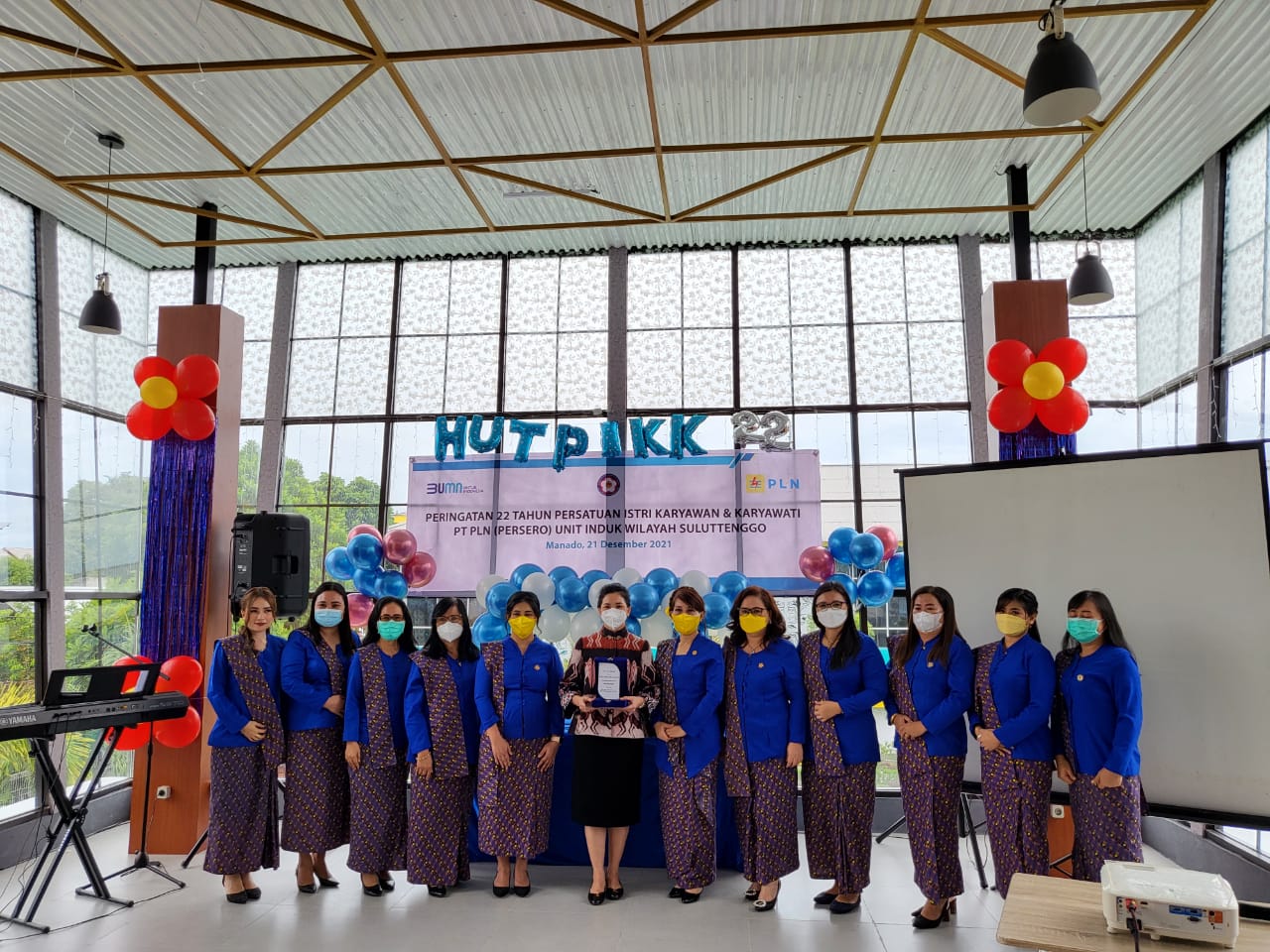HUT ke-22 PIKK PLN UP3 Manado, Sajikan Tarian Katrili dan Seminar